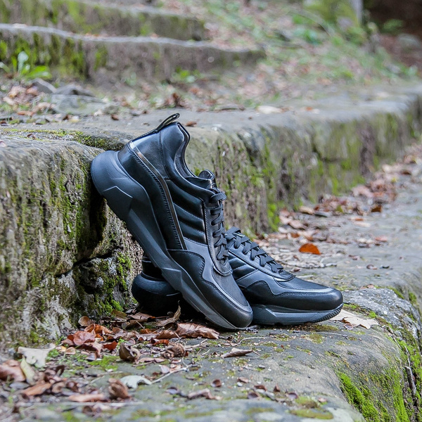 Czarne sneakersy RODRIGO