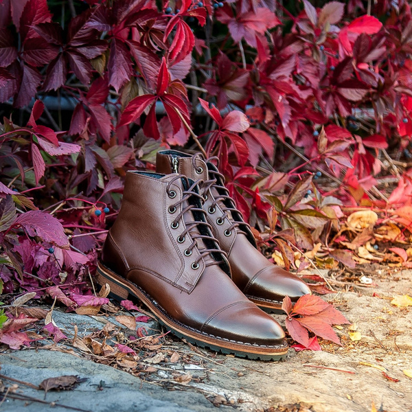 Brązowe trzewiki VICTOR