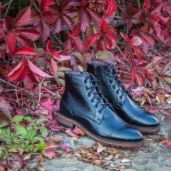 Czarne trzewiki VICTOR