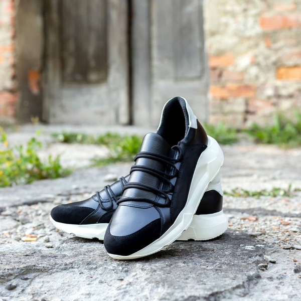 Czarne sneakersy ZORIAN